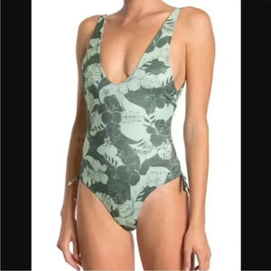 BOUND by BOND-EYE One Piece Swimsuit Green